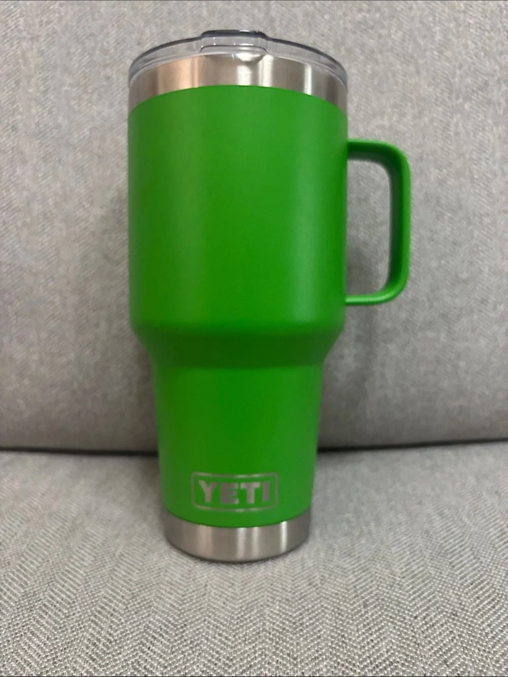 New Yeti 35 oz (no straw)